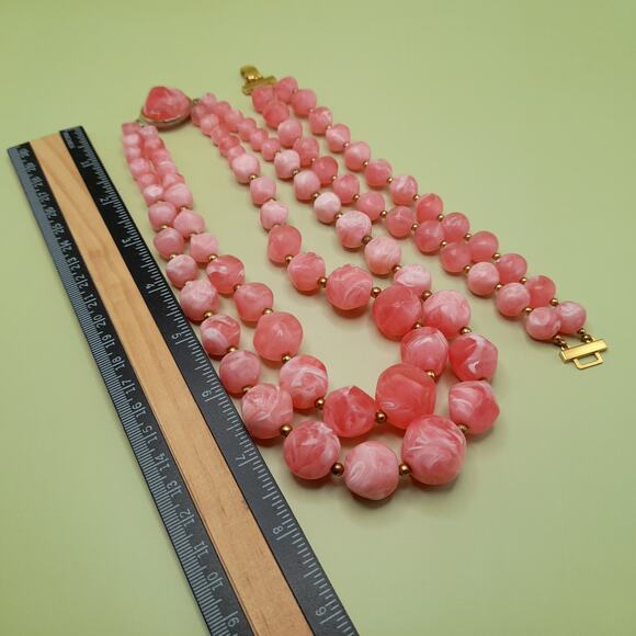 Vintage Pink Marbled Lucite Necklace Bracelet Set, 1950s, 16 Inch - Picture 12 of 12